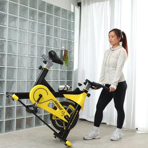 Vélo de spinning d'intérieur en acier haute performance pour un entraînement sain et brûle-graisse avec système de transmission par courroie - Product Image 4