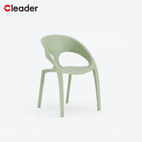 Chaise d'étudiant empilable en plastique confortable pour salle de classe, formation, bureau, école, usage extérieur