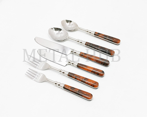 Juego de cubiertos plateados brillantes de primera calidad con mango con incrustaciones de tortuga, juego de 6 piezas de acero inoxidable duradero para cenas de lujo - Product Image 3