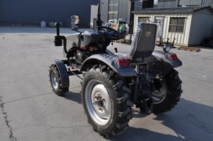 4x4 trattori <span class=keywords><strong>Hattat</strong></span> per l'agricoltura 20HP tosaerba falciatrice trattori agricoli 25hp Mini Farm trattore 30 hp - Product Image 2