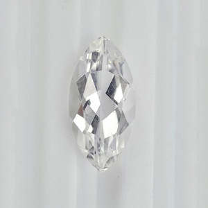 บุษราคัมสีขาวธรรมชาติเจียระไนแบบ2.5X5mm พลอยสีขาวต่อชิ้น - Product Image 2