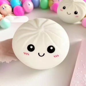 Juguete Antiestrés de Goma TPE con Forma de Emoji, Rebote Lento, Unisex, para Niños de 8 a 13 Años - Product Image 1