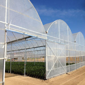 Serre agricole multi-travées à structure en acier galvanisé, film PE résistant aux UV avec gouttière et ventilation - Product Image 1