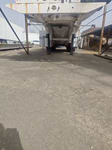 Remorque citerne à ciment 40CBM, vente flash, 50% de réduction, liquidation, prix inférieur au coût, déstockage - Product Image 3