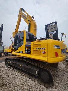 L'excavatrice sur chenilles utilisée par PC210 KOMATSU a utilisé des Offre Spéciale de performance de coût élevé d'excavatrice de taille moyenne - Product Image 6