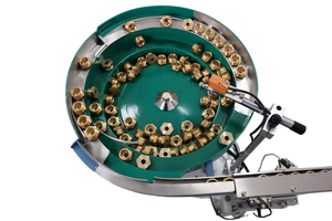 Alimentatore a Vibrazione Personalizzato in Acciaio Inox OEM/ODM con Motore, Garanzia di 1 Anno, 220V/380V - Product Image 4