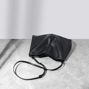 Sac Hobo en Cuir Véritable pour Femme, Grande Capacité, Sac à Bandoulière en Cuir de Vachette Fendu, Sac à Main Minimaliste et Décontracté - Product Image 5
