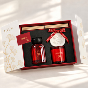 Coffret Cadeau Rigide Aikun en Verre Rouge avec Insert de Protection, Ensemble Bougie Parfumée et Diffuseur à Bâtonnets, avec Logo Personnalisé, Fourniture Directe Usine - Product Image 3