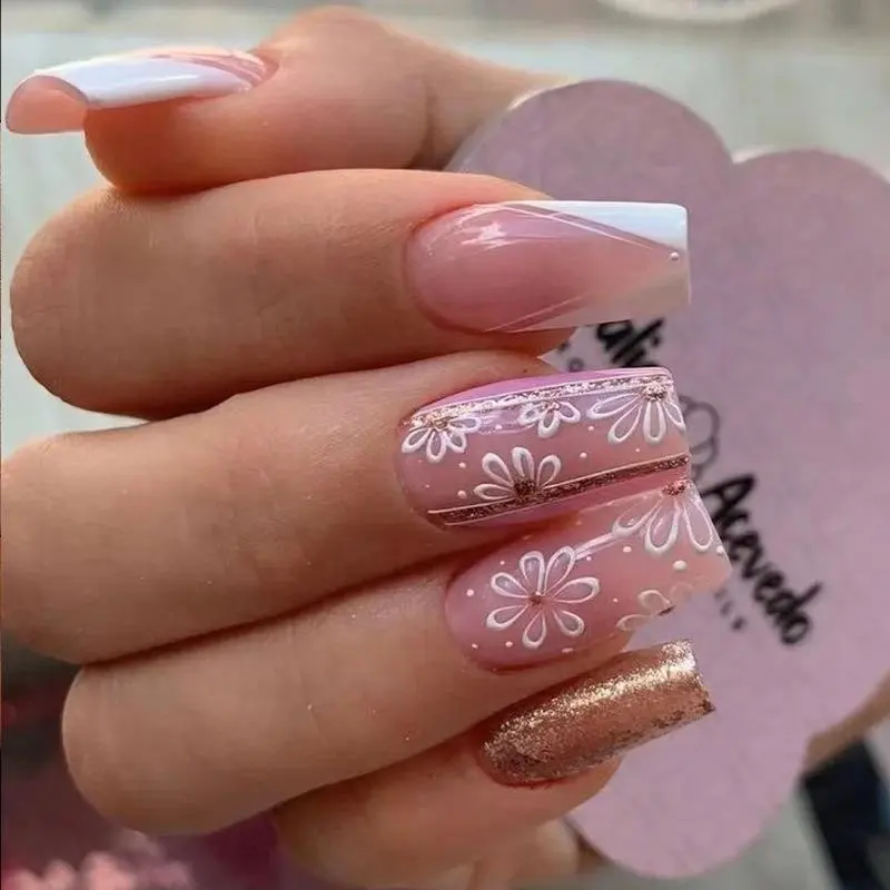 New Designs 24pcs Glitter White Flower French Nail Tips Press On Nails Custom Logo Full Cover Fake Nails