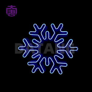 Guirnalda de Luces LED Personalizada IP65 con Diseño de Copos de Nieve, Decoración para Interiores/Exteriores, Aplicaciones de Iluminación para Navidad, Diwali y Fiestas, Certificación CE y RoHS - Product Image 2