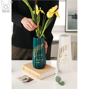 Fabbrica direttamente vendita al coperto Vasi di ceramica <span class=keywords><strong>vaso</strong></span> di fiore con oro decal <span class=keywords><strong>per</strong></span> hotel home decor - Product Image 2