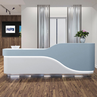 Bureau de réception en bois minimaliste moderne personnalisé pour hôtel centre commercial Salons de beauté Soins des ongles Magasins de vêtements Écoles Bars
