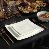 Assiettes à dîner carrées blanches en porcelaine tendre, assiettes à dessert et salade pour banquet de mariage