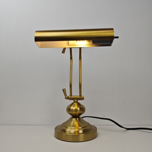 Truyền thống cổ điển Brass 14 "<span class=keywords><strong>LED</strong></span> Piano ngân hàng vàng brass Bảng Đèn Bàn đèn có thể điều chỉnh hướng đọc sách ánh sáng cho piano - Product Image 4
