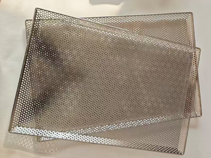 قرص ترشيح معدني مثقب بدرجة الغذاء، صينية خبز مثقبة من الفولاذ المقاوم للصدأ والألومنيوم للاستخدام في المطبخ - Product Image 4