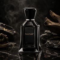 Flacon de parfum en verre transparent de 100 ml, robuste, à base large, avec facettes encastrées, garniture dorée et pompe pulvérisatrice à sertir