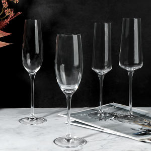 Cristal à longue tige soufflé à la main pour flûtes à <span class=keywords><strong>champagne</strong></span> Gobelets à cocktail élégants et verres à vin - Product Image 1