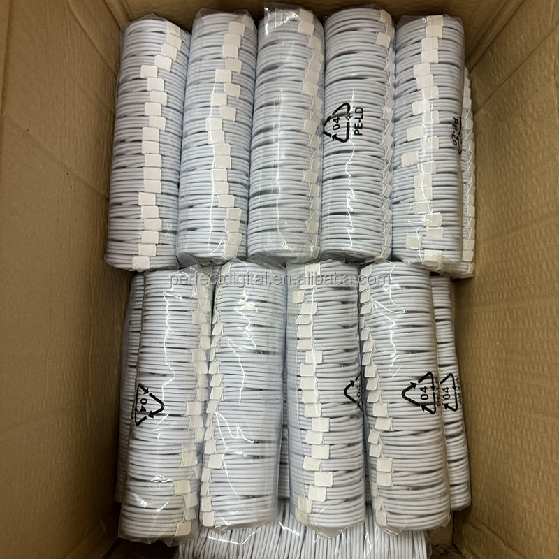 Blanc : Pour iph 11 cbale - sans boîte