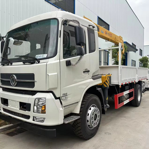 Grúa hidráulica Dongfeng de 4, 5 y 6 toneladas montada en camión, grúas grandes para camiones, bajo precio en venta - Product Image 1