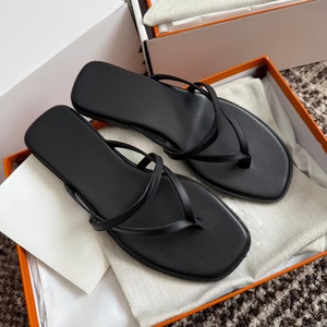 Zapatos de Diseñador de Lujo para Hombre y Mujer, Estilo Casual para Caminar, Sandalias de Playa, Chanclas Modernas de Cuero PU - Product Image 1