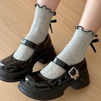 Vente en gros Robe grise blanche avec nœud Design personnalisé Crew New Style Fashion Girls Cute Oem Ruffle Women Socks