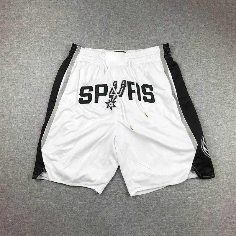 Éperons réguliers blancs