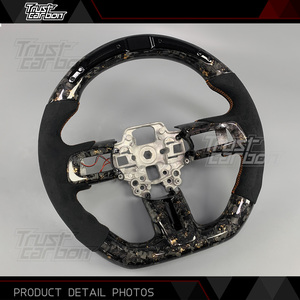 Volante de Fibra de Carbono Forjado Personalizado y Elegante para <span class=keywords><strong>Ford</strong></span> <span class=keywords><strong>Mustang</strong></span> S550 2015-2023 5.0L GT <span class=keywords><strong>V8</strong></span> 350 500 Shelby <span class=keywords><strong>Mach</strong></span> <span class=keywords><strong>1</strong></span> RTR - Product Image 3