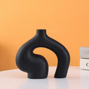 Para <span class=keywords><strong>Amazon</strong></span>, gran oferta, jarrón de cerámica blanco Simple moderno, mate para mesa de comedor, sala de estar adorno para, adorno de flores decorativas para el hogar - Product Image 4