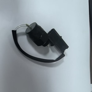 Interruptor de Luz de Reversa 9386002510 9386002501 para Reparación y Reemplazo en Autos Modernos - Product Image 3
