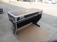 Mesa de DJ portátil y plegable Tour Table Flight Case