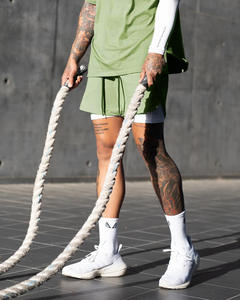 Herren 2 in 1 Laufs horts Workout Gym Athletic Shorts Schnelle Trocken trainings shorts mit Taschen - Product Image 4