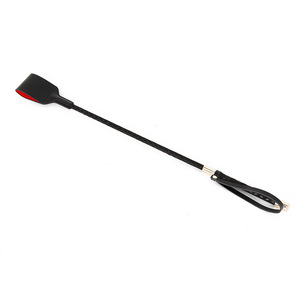 Nuevos juguetes sexuales para adultos, artículo de exportación de gran venta, látigo de cuero en forma de corazón, juguetes de cuero para coqueteo en pareja, para presentaciones en escenario - Product Image 4