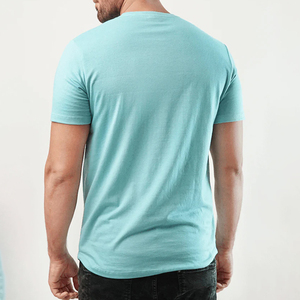 T-shirt en coton de haute qualité à col en V pour hommes grandes tailles, impression de logo personnalisée, tissu jersey, couleur unie, coupe ample - Product Image 5