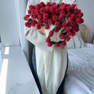 Manta Decorativa con Rosas Hechas a Mano, Siempre Disponible, Regalo para el Día de la Madre, para Novia, Ramo de Flores para Sofá, Agente de Compras 1688 - Product Image 3