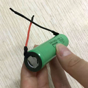 แบตเตอรี่ QB 18650 25R 2500mAh 20A NCM Anode ได้รับการรับรอง KC/CE 500 รอบการใช้งาน สำหรับสกู๊ตเตอร์ พัดลมไฟฟ้า เครื่องมือไฟฟ้า สว่านไร้สาย รับประกัน 6 เดือน - Product Image 1