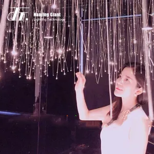 Internet-Promi-Uhr in kreativer Beleuchtung Glasfaser hängende Beleuchtung fallen Lampe