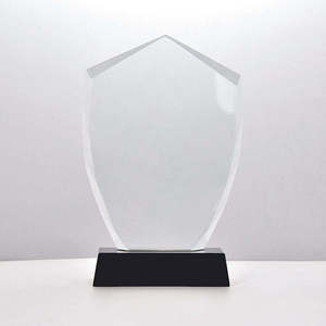 Trophée de cristal personnalisé personnalisé fait <span class=keywords><strong>à</strong></span> <span class=keywords><strong>la</strong></span> main cristal transparent personnalisé gravé au laser 3D trophée plaque de cristal - Product Image 4