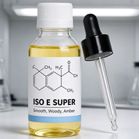 Huile parfumée Iso E Super 99,5% à 100,0% Extrait végétal liquide Arôme boisé ambré pour désodorisant