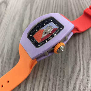 La dernière montre de mode pour femme, de luxe, de haute qualité, en céramique colorée, modèle 0701, à découpe géométrique, squelettée et étanche. - Product Image 2