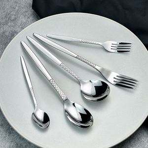 Ensemble de Couverts de Luxe Effet Miroir 5 Pièces en Acier Inoxydable – Couteau, Cuillère et Fourchette pour la Maison et la Restauration – Vente Flash - Product Image 2