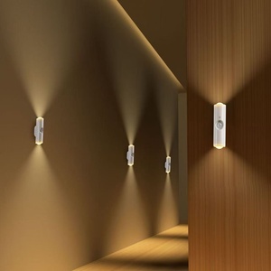 <span class=keywords><strong>Lampe</strong></span> <span class=keywords><strong>murale</strong></span> USB magnétique sans fil, sans câblage ni perçage, commande par bouton/capteur, design œil-de-chat, lumière d'ambiance/nocturne moderne - Product Image 4