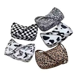 กระเป๋าผู้หญิงมีเทรนด์ใหม่กระเป๋าสะพายไหล่ไหล่พิมพ์ลายเฉพาะตัวกระเป๋าสะพายไหล่รักแร้แบบลำลอง - Product Image 1