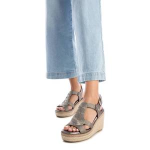 Xti Sandales compensées pour femme 142320 en cuir noir style espadrille à talon plateforme pour l'été - Product Image 5