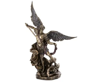 大天使圣米迦勒雕像击败冷铸树脂雕像路西法