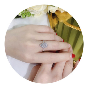 Anillo de Diamantes de Oro Blanco para Mujer F1348, Corte Pera, Diamante Natural, Anillo de Compromiso, Color D - Product Image 6