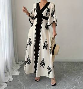 Robe longue en mousseline de soie à imprimé cachemire, col en V, manches évasées, style vintage décontracté et élégant pour les vacances et les soirées estivales - Product Image 5