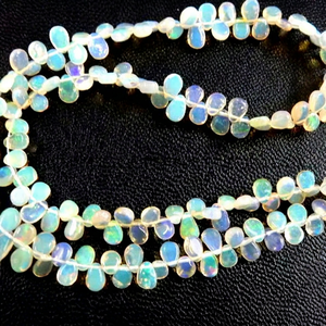 Cuentas de Ópalo Etíope al por Mayor, Colores Mezclados, Forma de Pera Lisa, Briolette de 4-5mm, Piedras Preciosas Sueltas para Hacer Collares - Product Image 1