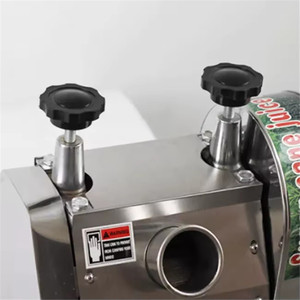 Portable Table Top Hand Crank Sugarcane Juicer Manual Sugar Cane <b>Juice</b> <b>Squeezer</b> For Fruit Beverage Shop - Product Image 2