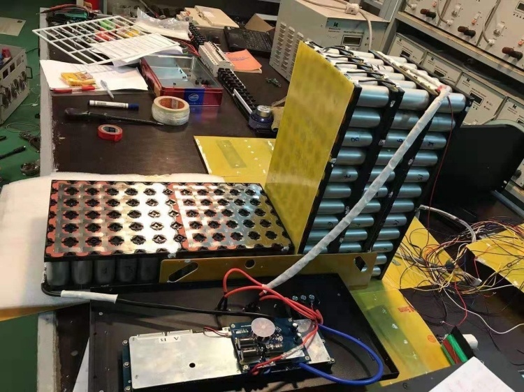 New Product Automatic Battery Spot Welder For Cylinder Pouch Cell