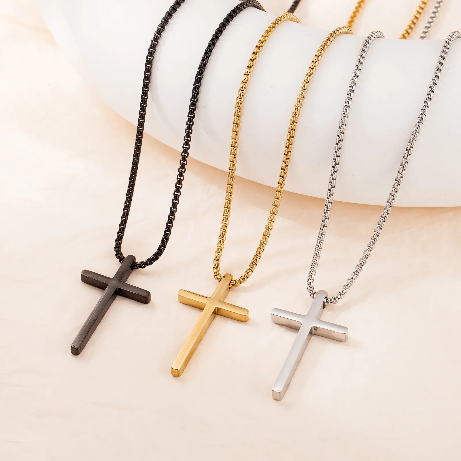 Hot Sale Waterproof Sweater Chain Titanium Steel Smooth Men Hip-Hop Long Necklace Cross Necklace